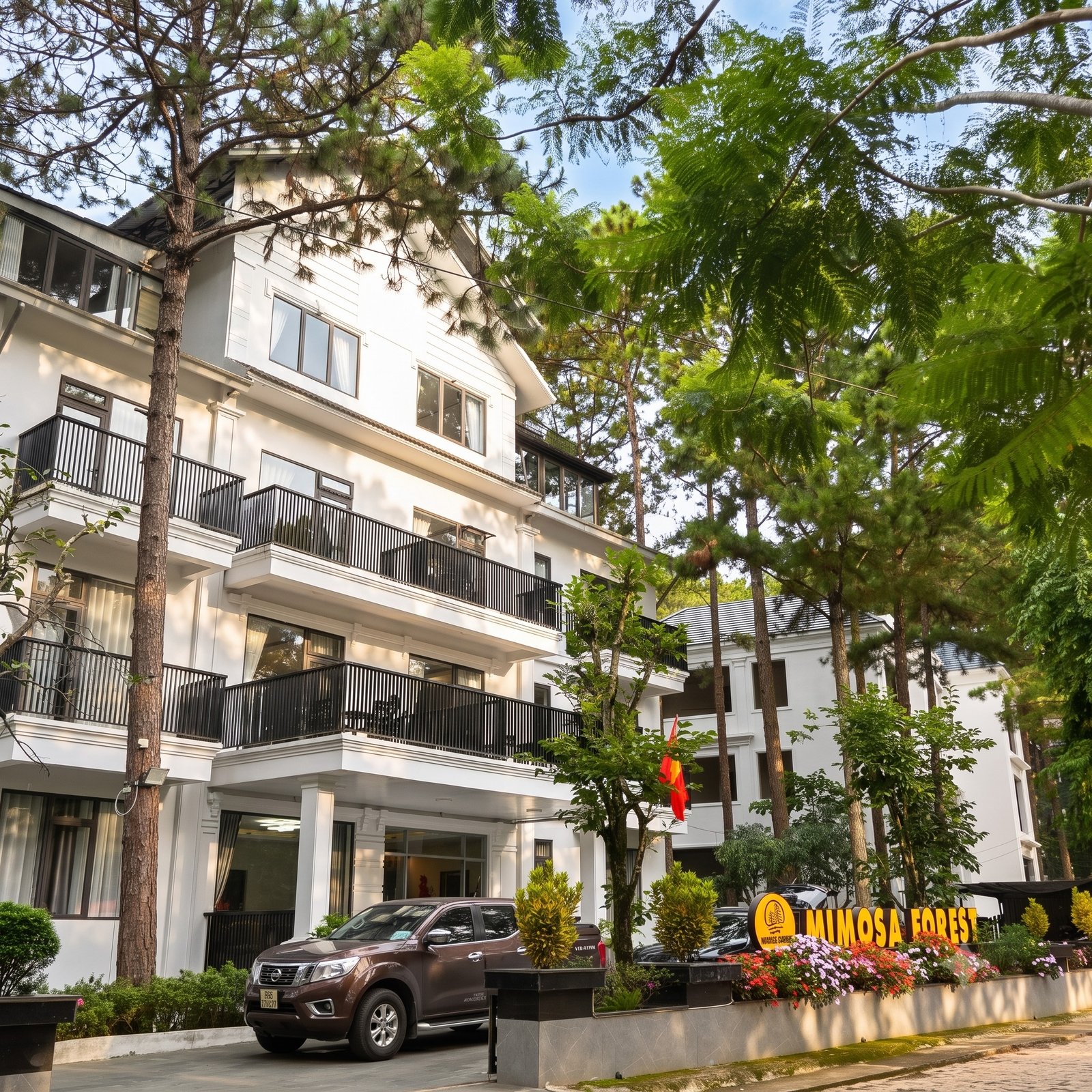 Mặt trước